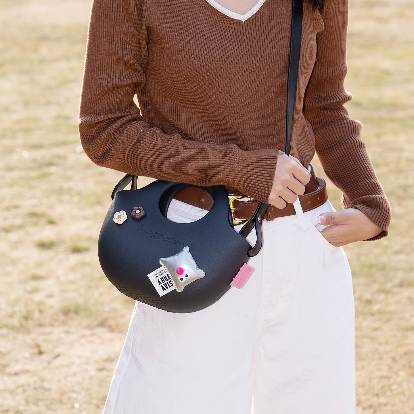 Loop Handtasche mit Umhängtasche – Bild 2